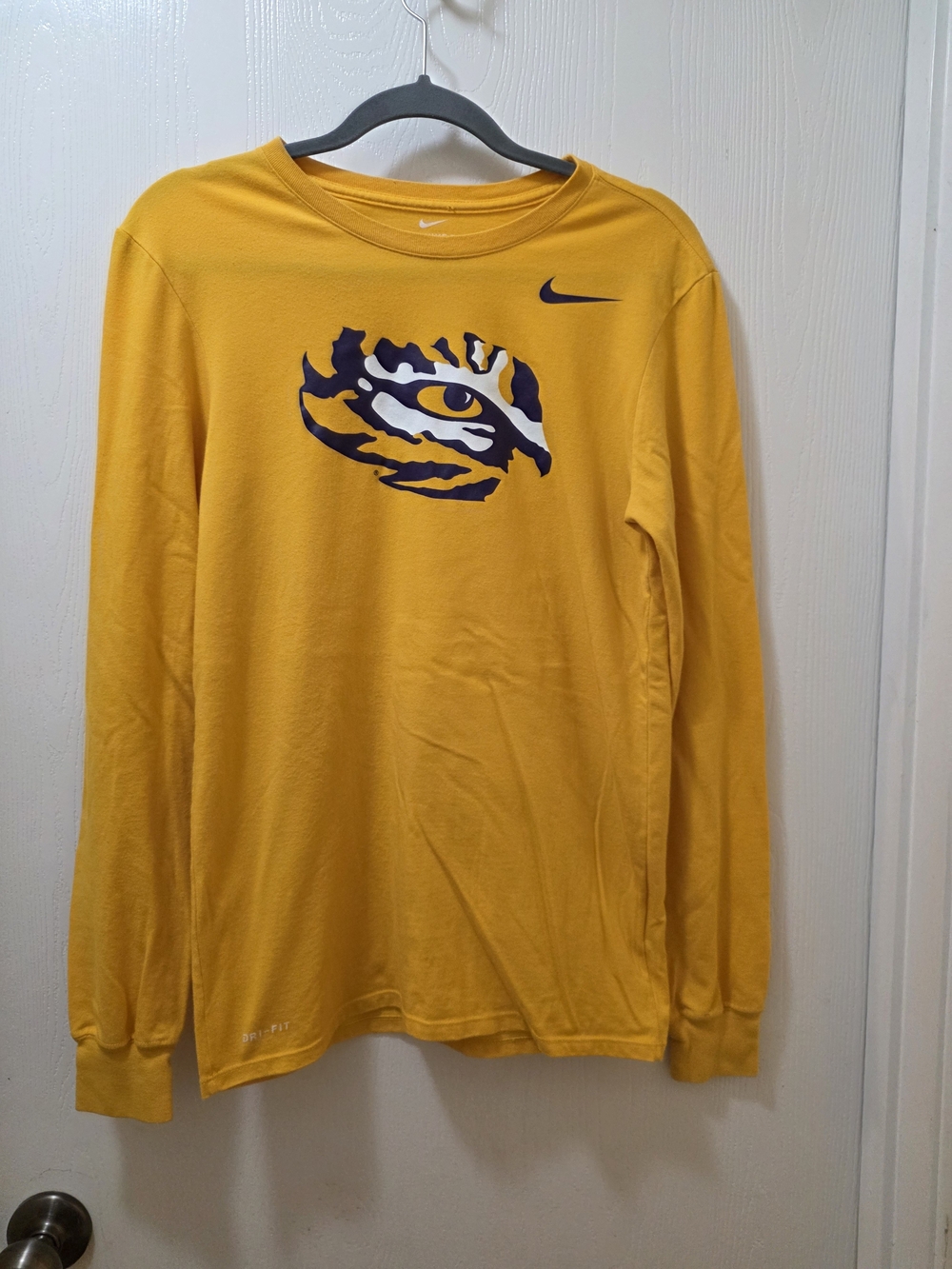 Nike LSU Tigers Men’s Long-Sleeve Yellow Graphic Dri-FIT Shirt